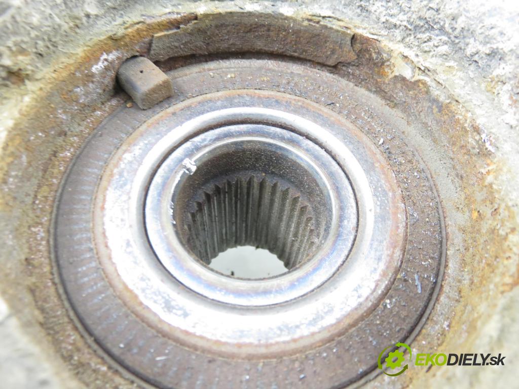 SUZUKI GRAND VITARA II (JT, TE, TD) SUV 2006 95,00 1.9 DDiS 129 4x4 - F9Q 264 1870,00 náboj PP ABS