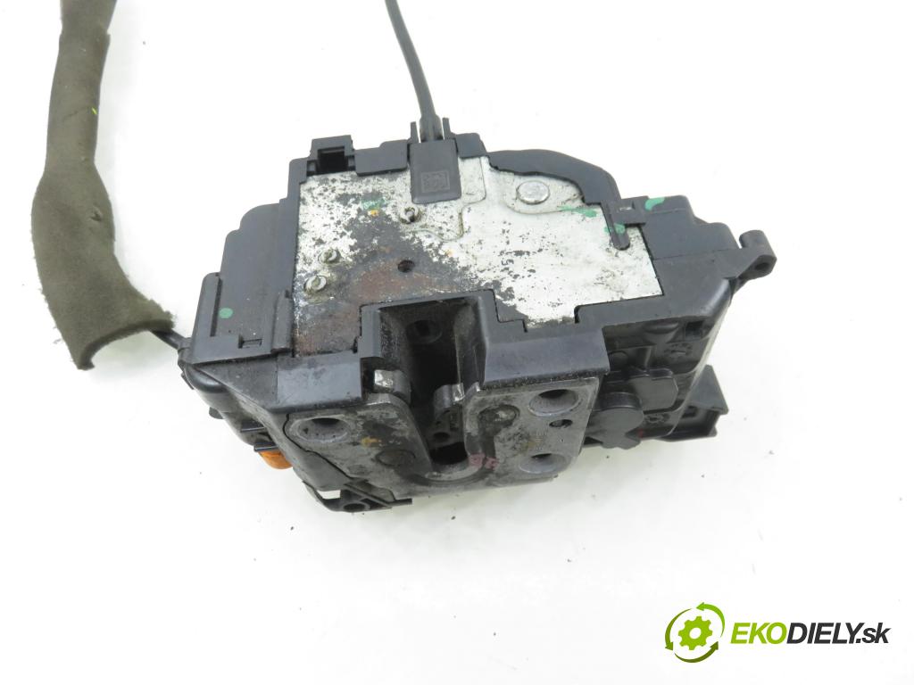 RENAULT MASTER III Platforma / podwozie (EV, HV, UV) KABINA/PLATFORMA 2010 107,00 2.3 dCi 145 FWD (EV0E, EV0F, HV0E, HV0F, UV0E, UV0 2298,00 zámok 805030009R