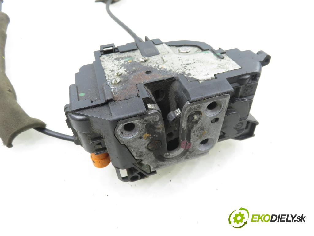 RENAULT MASTER III Platforma / podwozie (EV, HV, UV) KABINA/PLATFORMA 2010 107,00 2.3 dCi 145 FWD (EV0E, EV0F, HV0E, HV0F, UV0E, UV0 2298,00 zámok 805030009R