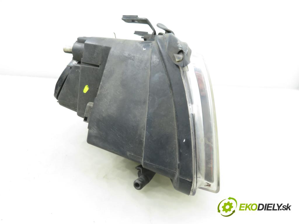 AUDI A4 (8D2, B5) SEDAN 2000 85,00 1.9 TDI - AJM 1896,00 Svetlo LP