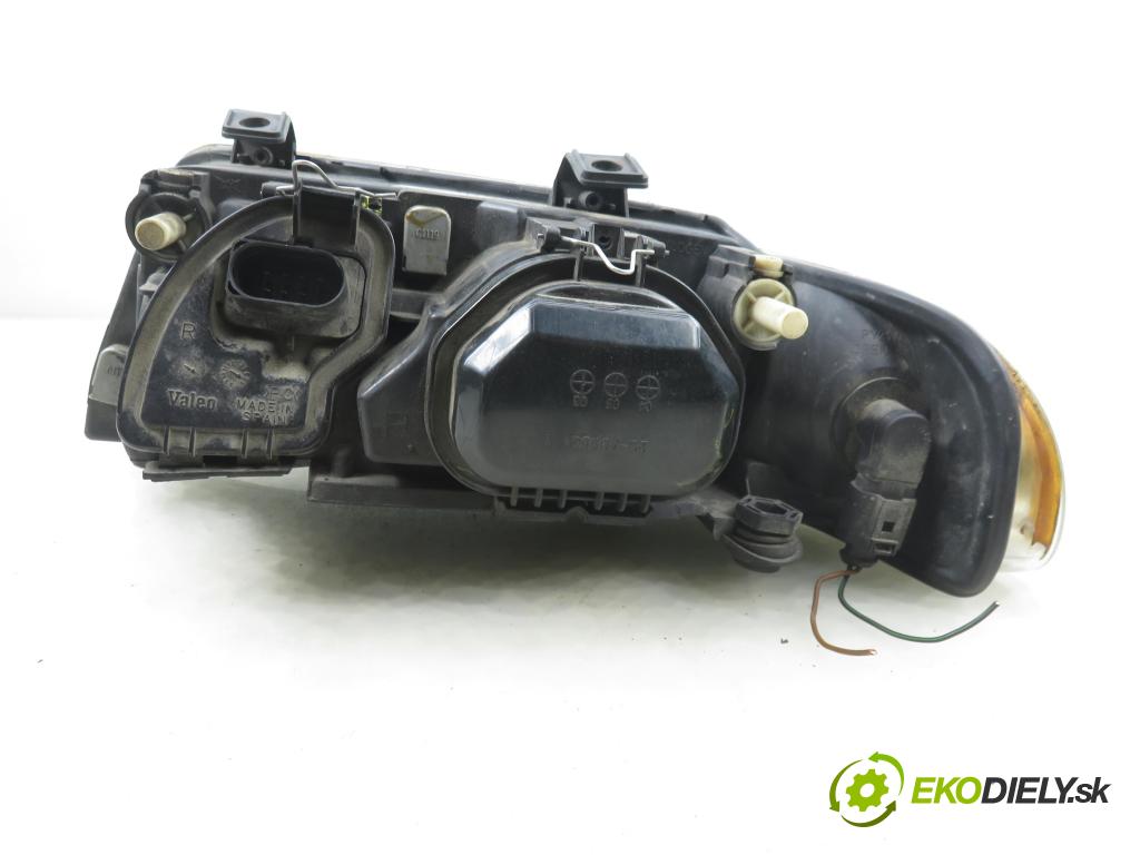 AUDI A4 (8D2, B5) SEDAN 2000 85,00 1.9 TDI - AJM 1896,00 světlo PP