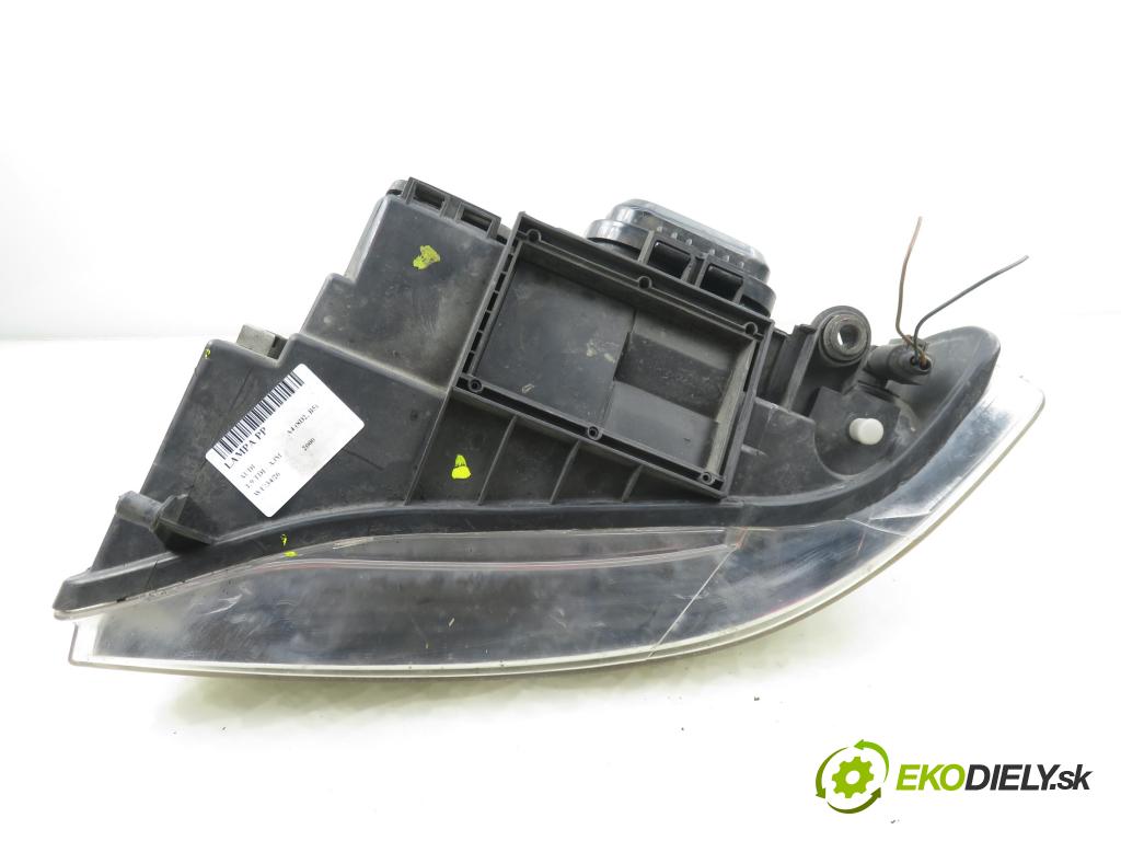 AUDI A4 (8D2, B5) SEDAN 2000 85,00 1.9 TDI - AJM 1896,00 světlo PP