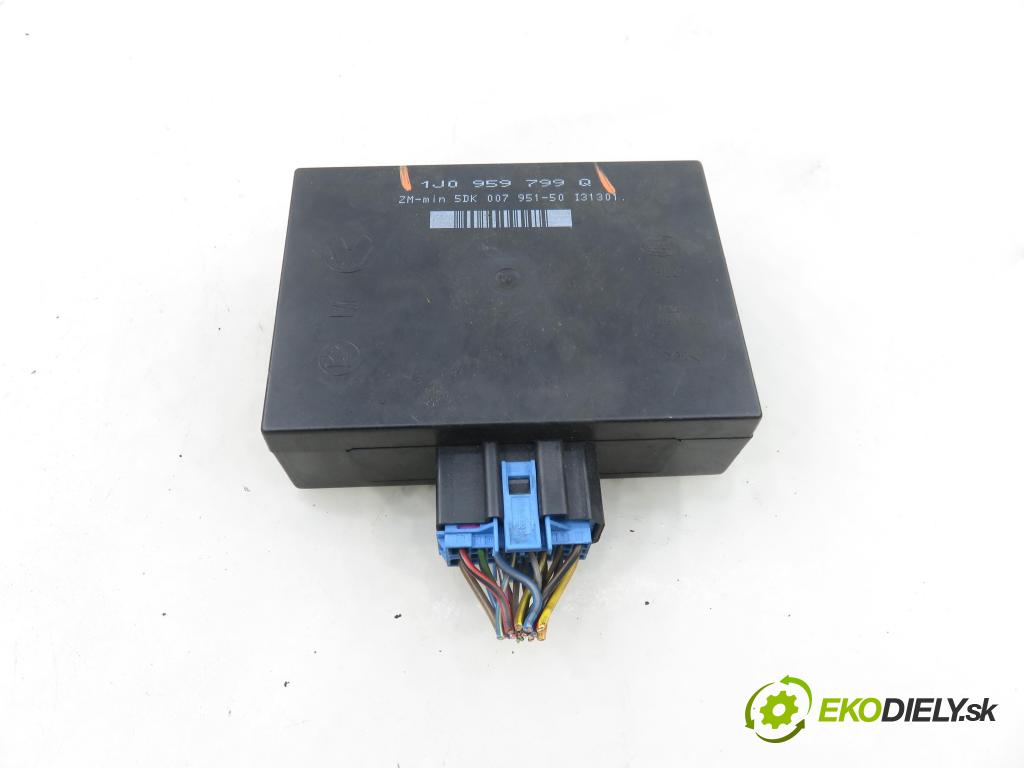 VW GOLF IV (1J1) HB 2002 66,00 1.9 TDI 90 - ALH 1896,00 MODUL komfortu 1J0959799Q