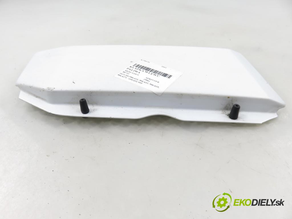 MERCEDES-BENZ SPRINTER 3,5-t Skrzynia (906) FURGON 2011 95,00 313 CDI (906.631, 906.633, 906.635, 906.637) - OM  2143,00 dvířka nádrže paliva  (Klika dveří ostatní)