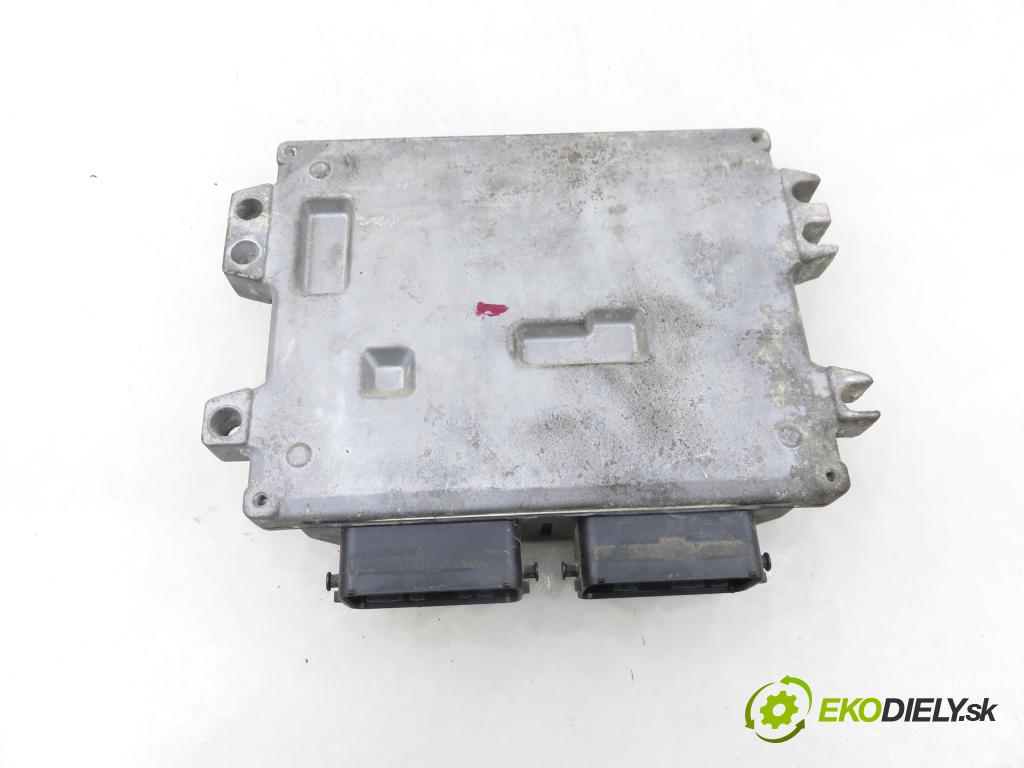 SUZUKI SWIFT III (MZ, EZ) HB 2006 68,00 1.3 4x4 (RS 413) - M13A 1328,00 řídící jednotka motora 3392063JH ; 1123003031