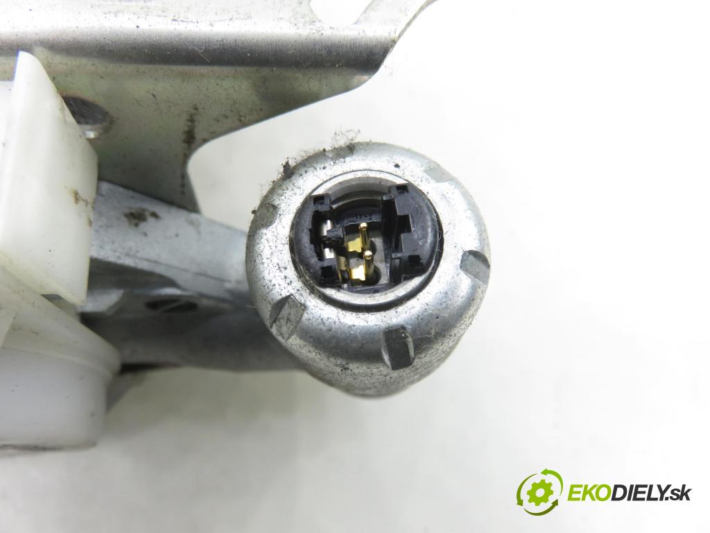 SUZUKI SWIFT III (MZ, EZ) HB 2006 68,00 1.3 4x4 (RS 413) - M13A 1328,00 Držiak bezpečnostný LP 8494063J1