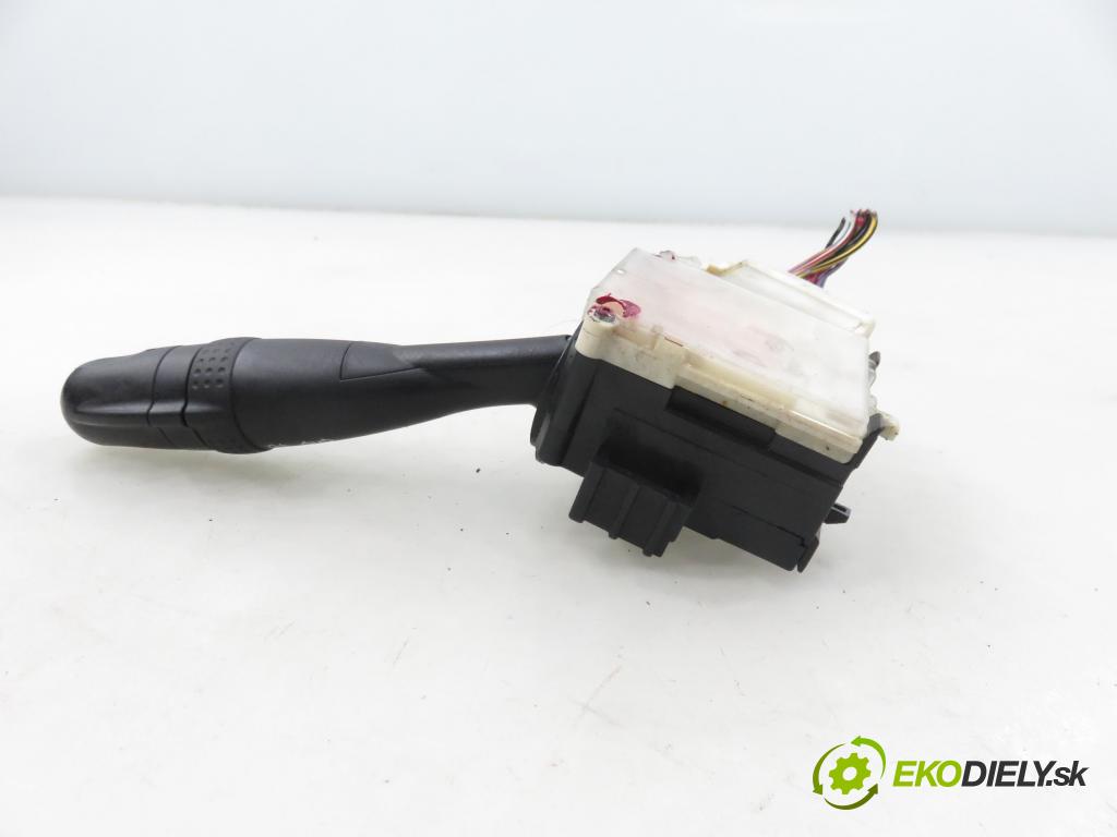 SUZUKI SWIFT III (MZ, EZ) HB 2006 68,00 1.3 4x4 (RS 413) - M13A 1328,00 / páčka ľavá strana 173744