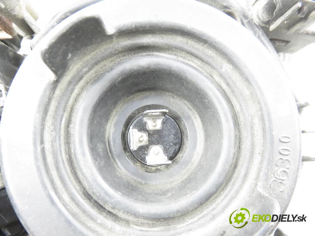 SUZUKI SWIFT III (MZ, EZ) HB 2006 68,00 1.3 4x4 (RS 413) - M13A 1328,00 Svetlo LP P4981L