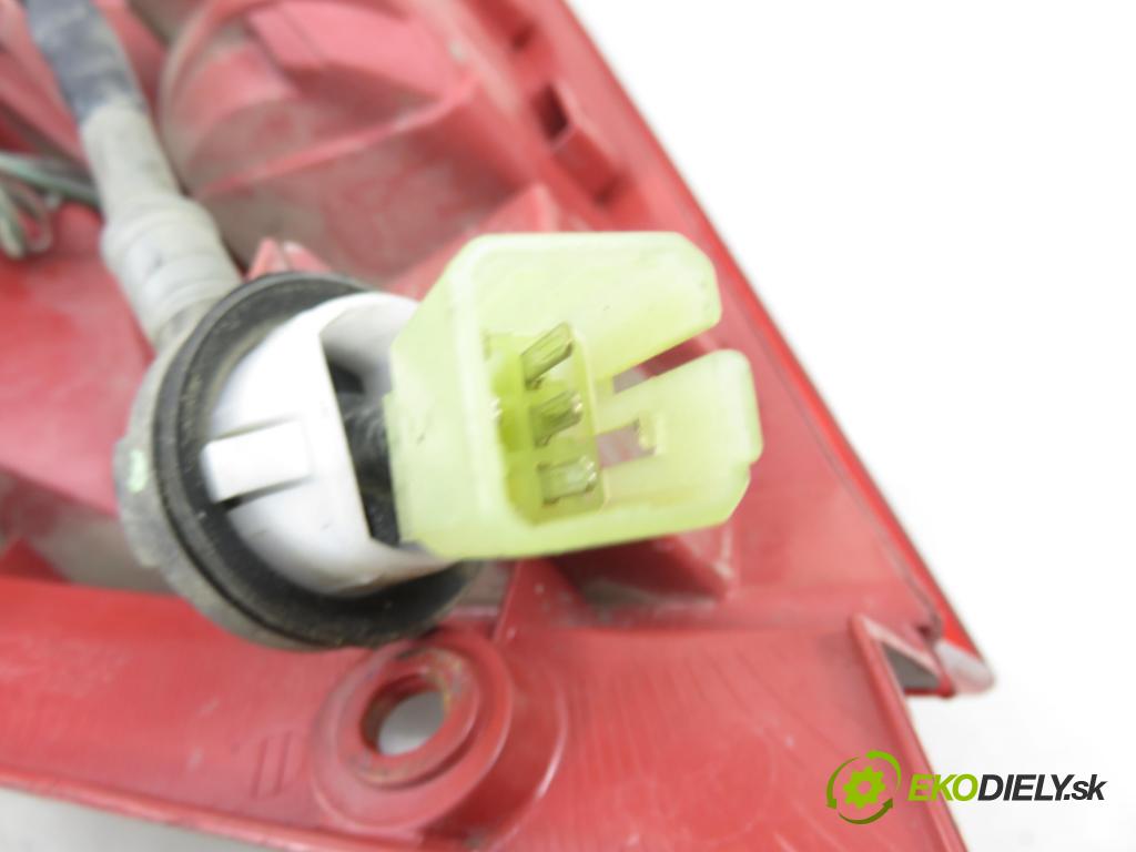 SUZUKI SWIFT III (MZ, EZ) HB 2006 68,00 1.3 4x4 (RS 413) - M13A 1328,00 světlo levé zadní P4476L