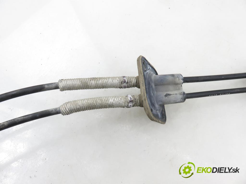 SUZUKI SWIFT III (MZ, EZ) HB 2006 68,00 1.3 4x4 (RS 413) - M13A 1328,00 ZVEDÁK: