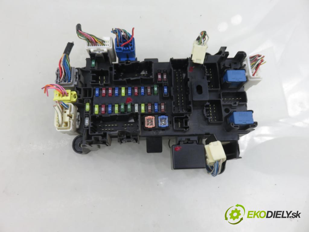 SUZUKI GRAND VITARA II (JT, TE, TD) SUV 2006 95,00 1.9 DDiS 129 4x4 - F9Q 264 1870,00 MODUL BSI 3861084F21 ; 0665005591