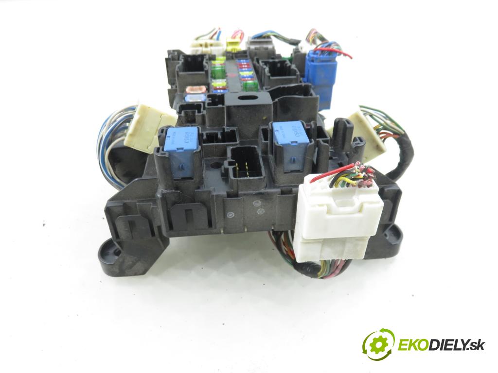 SUZUKI GRAND VITARA II (JT, TE, TD) SUV 2006 95,00 1.9 DDiS 129 4x4 - F9Q 264 1870,00 MODUL BSI 3861084F21 ; 0665005591