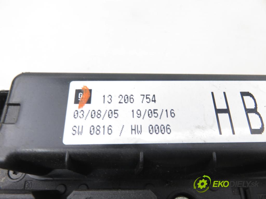 OPEL ZAFIRA B (A05) MINIVAN 2005 88,00 1.9 CDTI 8V 120 - Z 19 DT 1910,00 MODUL BSI 13206754HB