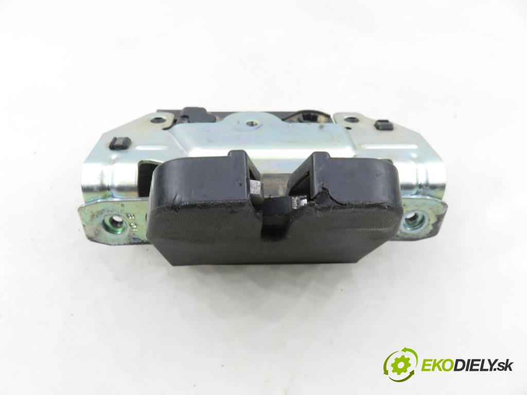 OPEL ZAFIRA B (A05) MINIVAN 2005 88,00 1.9 CDTI 8V 120 - Z 19 DT 1910,00 zámok dveří kufr EL. 495058724