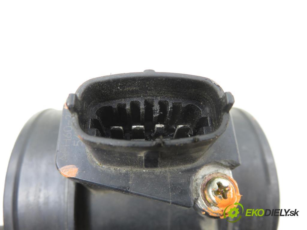 OPEL ZAFIRA B (A05) MINIVAN 2005 88,00 1.9 CDTI 8V 120 - Z 19 DT 1910,00 váha vzduchu vzduchu 55350046 ; AFH6029