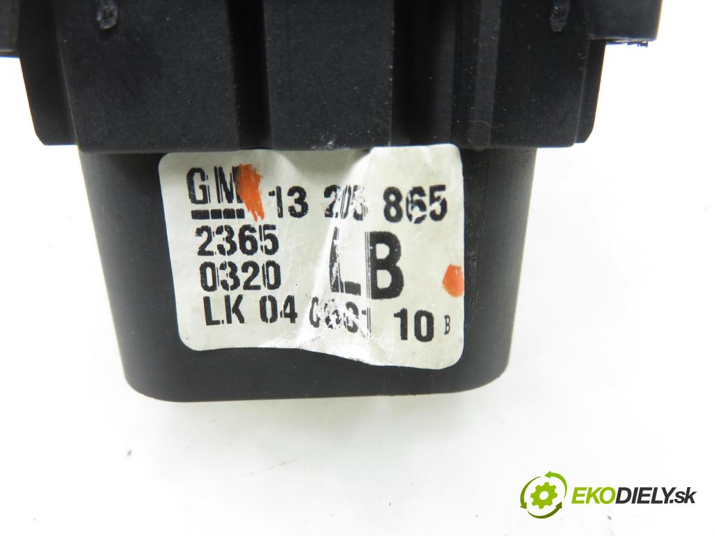 OPEL ZAFIRA B (A05) MINIVAN 2005 88,00 1.9 CDTI 8V 120 - Z 19 DT 1910,00 prepínač svetlá 13205865LB