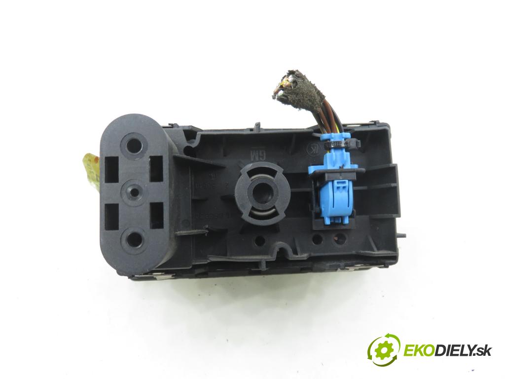 OPEL ZAFIRA B (A05) MINIVAN 2005 88,00 1.9 CDTI 8V 120 - Z 19 DT 1910,00 prepínač svetlá 13205865LB