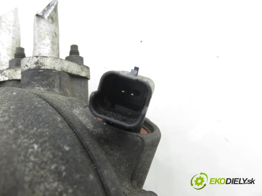 PEUGEOT 508 I (8D_) SEDAN 2012 103,00 2.0 HDi - RHF (DW10BTED4) 1997,00 KOMPRESOR: klimatizace 9800840380 (Kompresor klimatizace)