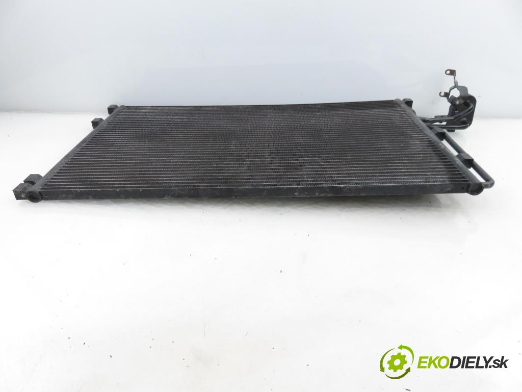 VOLVO V50 (MW) KOMBI 2005 103,00 2.4 - B 5244 S5 2435,00 chladič klimatizace 2002760 ; NRF2002760 (Chladič klimatizace)