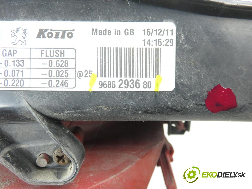 PEUGEOT 508 I (8D_) SEDAN 2012 103,00 2.0 HDi - RHF (DW10BTED4) 1997,00 Svetlo pravé zadné 9686293680