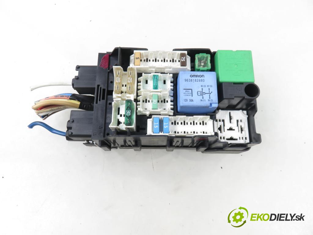 PEUGEOT 508 I (8D_) SEDAN 2012 103,00 2.0 HDi - RHF (DW10BTED4) 1997,00 Skrinka POJISTKY: 9865492680