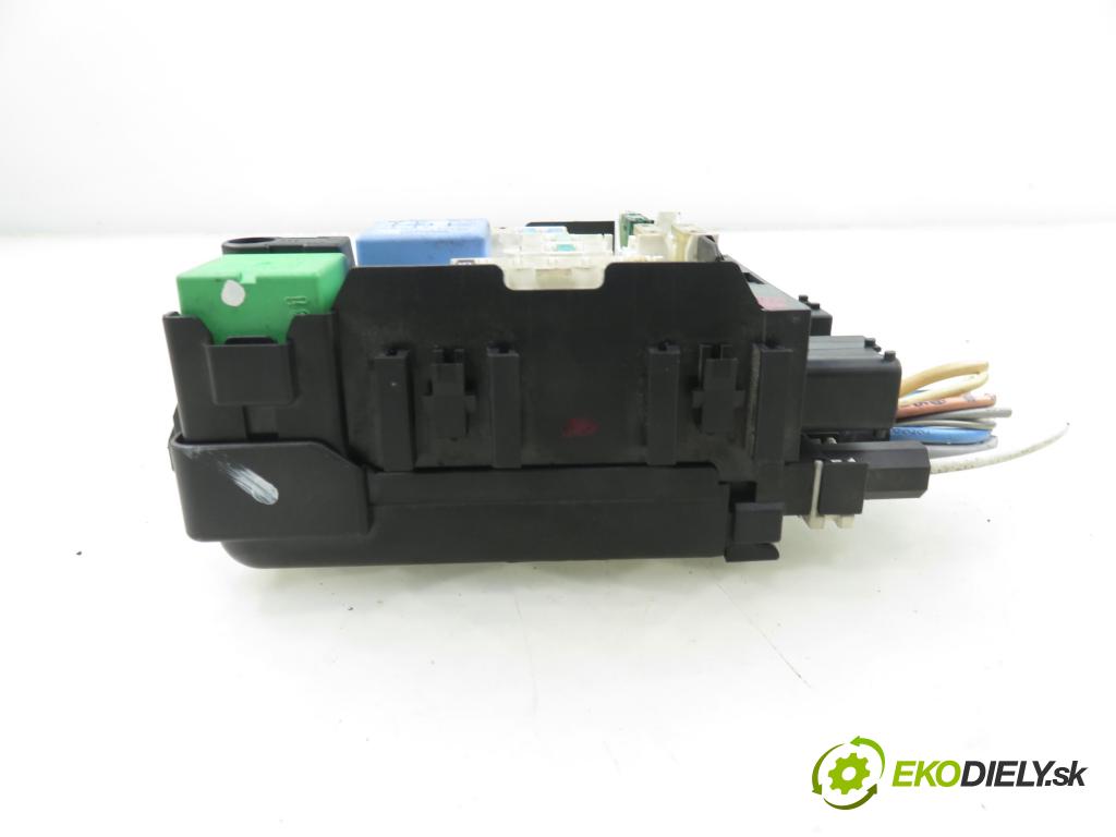 PEUGEOT 508 I (8D_) SEDAN 2012 103,00 2.0 HDi - RHF (DW10BTED4) 1997,00 Skrinka POJISTKY: 9865492680