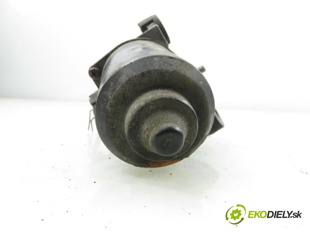 TOYOTA RAV 4 I (_A1_) SUV 1994 95,00 2.0 4WD - 3S-FE 1998,00 Motorček stieračov predný