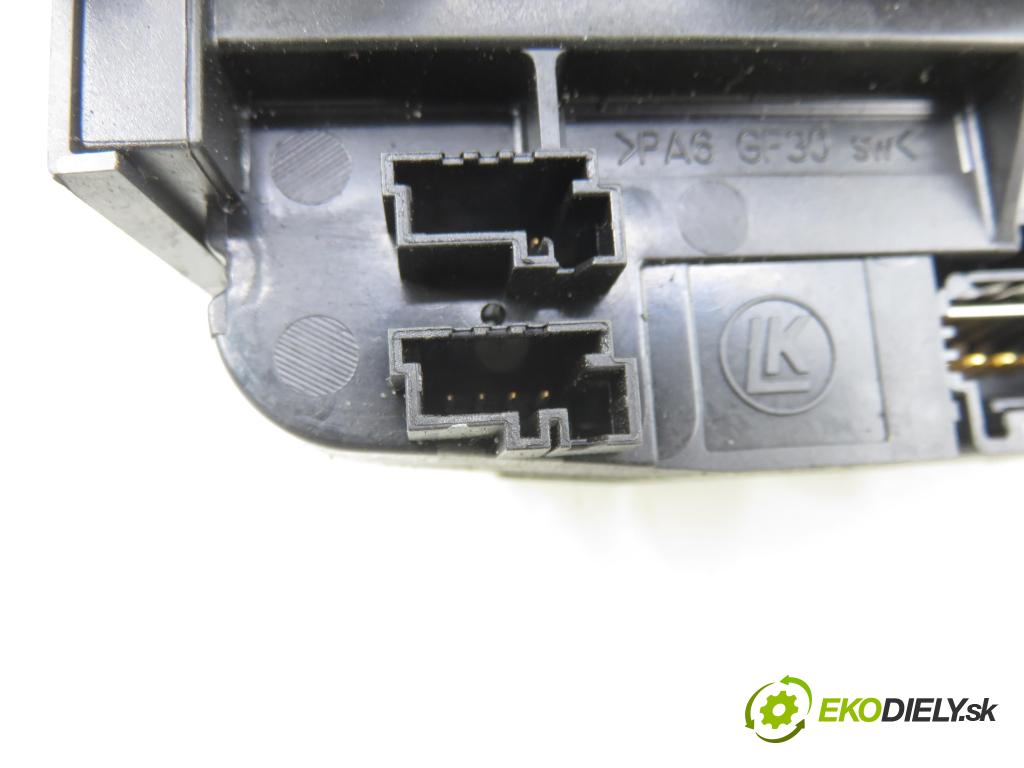 PEUGEOT 508 I (8D_) SEDAN 2012 103,00 2.0 HDi - RHF (DW10BTED4) 1997,00 PAKA/ŘAZENÍ/SADA: 96759260XT