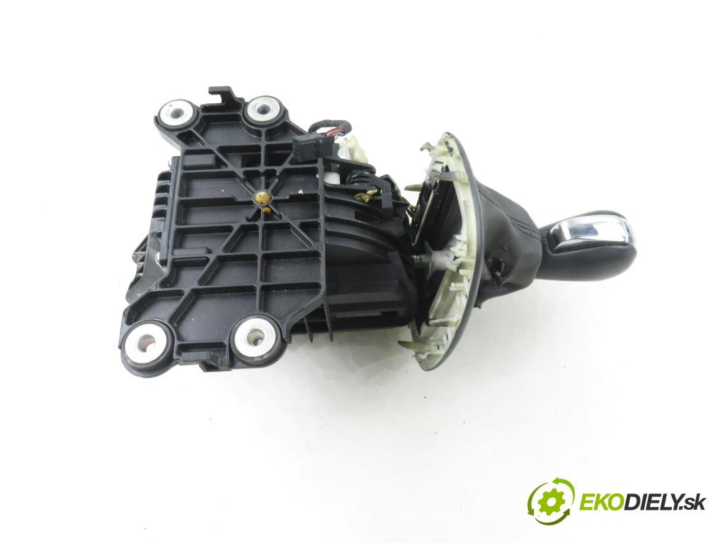 FIAT CROMA (194_) KOMBI 2008 147,00 2.4 D Multijet 200 - 939 A3.000 2387,00 ZVEDÁK: 553443860