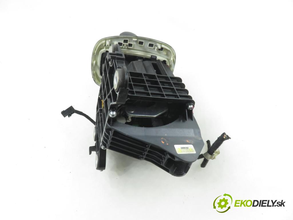 FIAT CROMA (194_) KOMBI 2008 147,00 2.4 D Multijet 200 - 939 A3.000 2387,00 ZVEDÁK: 553443860