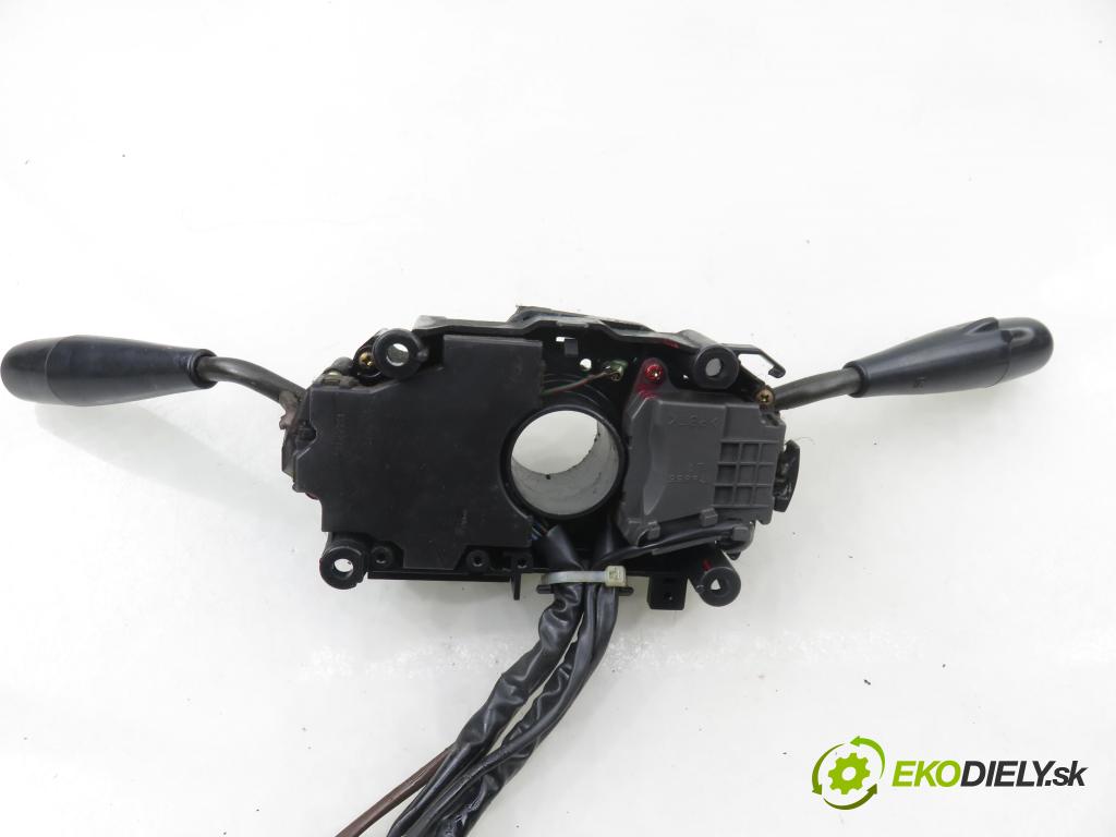 TOYOTA RAV 4 I (_A1_) SUV 1994 95,00 2.0 4WD - 3S-FE 1998,00 páčka/prepínač 8431042020