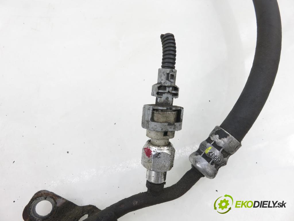 RENAULT ESPACE IV (JK0/1_) MINIVAN 2007 100,00 2.0 (JK09) - F4R 792 1998,00 rúrka / Rúra servočerpadlo 8200701262