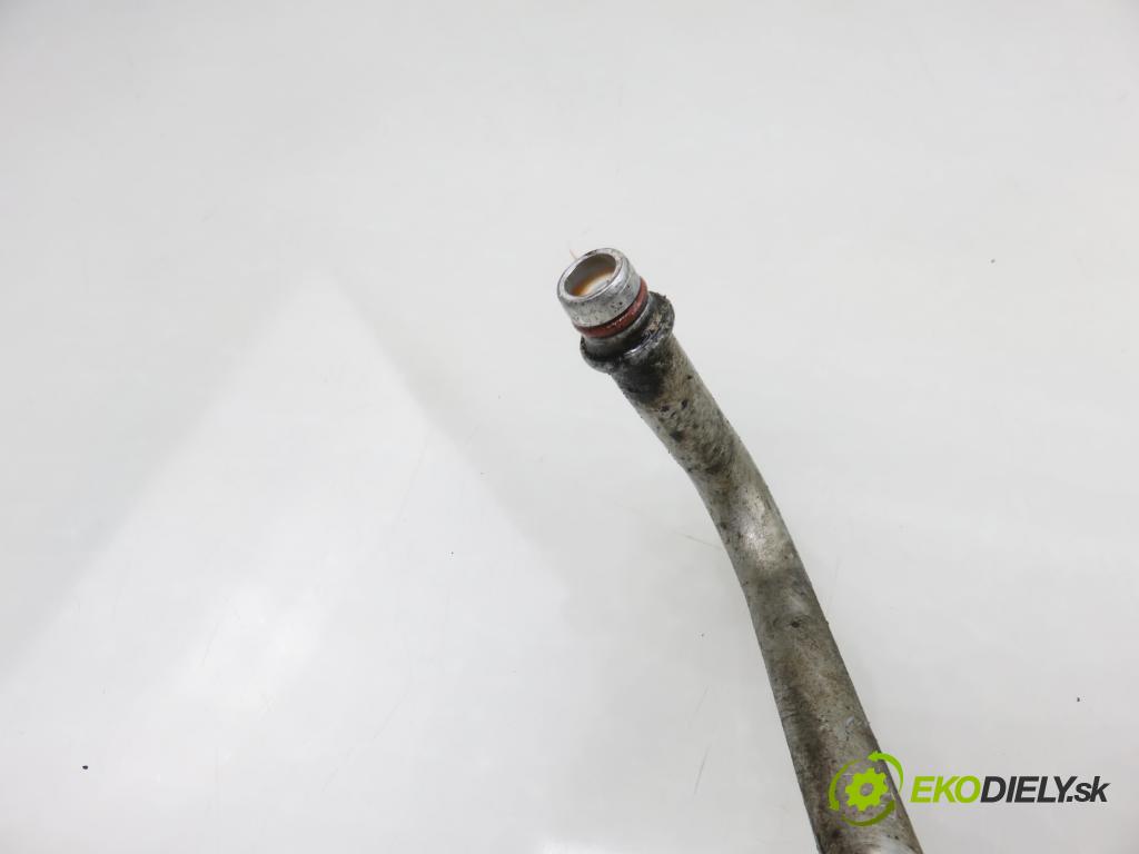 RENAULT ESPACE IV (JK0/1_) MINIVAN 2007 100,00 2.0 (JK09) - F4R 792 1998,00 rúrka / Rúra servočerpadlo 8200276122