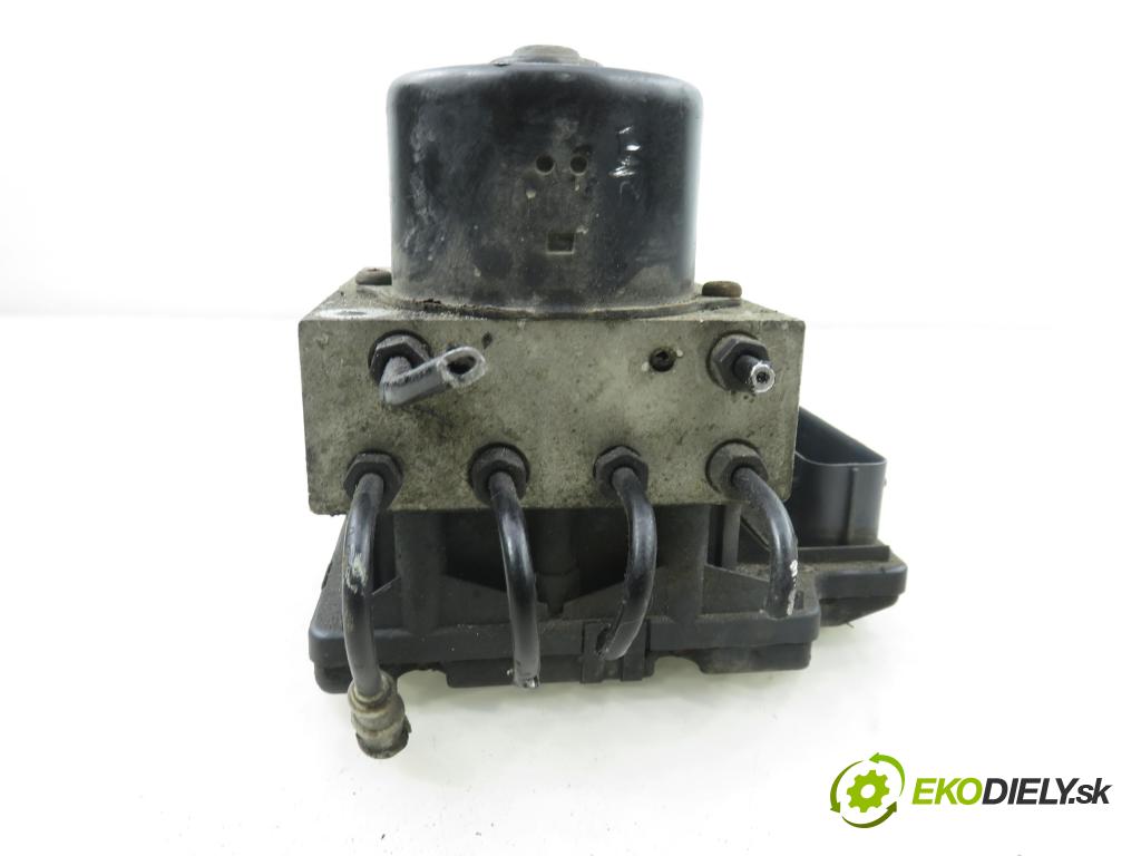 VW GOLF IV (1J1) HB 2000 66,00 1.9 TDI 90 - ALH 1896,00 Pumpa ABS 10094703073 ; 1C0907379 ; 10020402224 (Pumpa ABS)