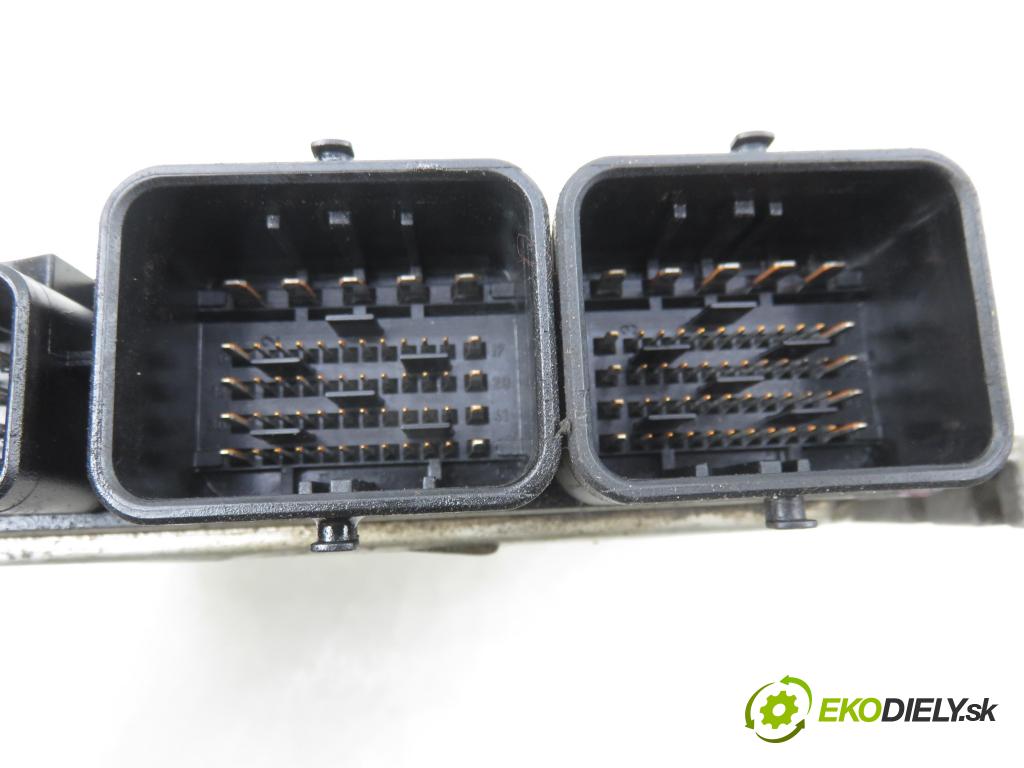 PEUGEOT 207 SW (WK_) KOMBI 2008 88,00 1.6 16V - 5FW (EP6) 1598,00 Riadiaca jednotka Motor 9664738680 ; 0261201505