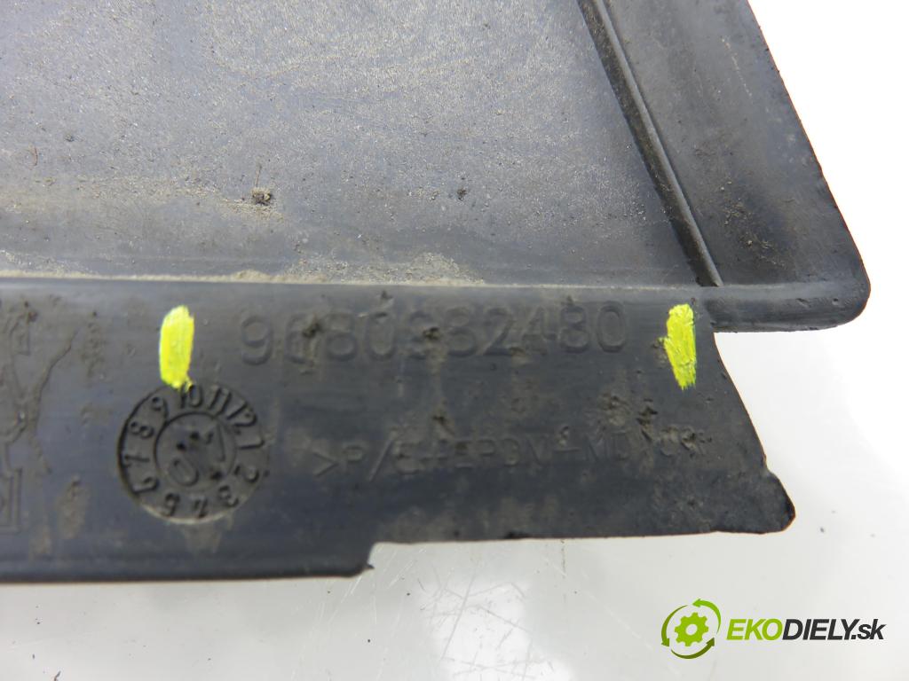 PEUGEOT 207 SW (WK_) KOMBI 2008 88,00 1.6 16V - 5FW (EP6) 1598,00 Lišta blatnika PP 9680982480