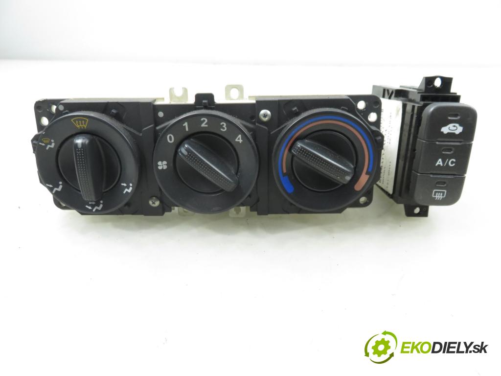 HONDA CIVIC VII Hatchback (EU, EP, EV) HB 2004 81,00 1.6 i - D16V1 1590,00 Panel kúrenia KLIMATIZACE: 79500S6DG010M1