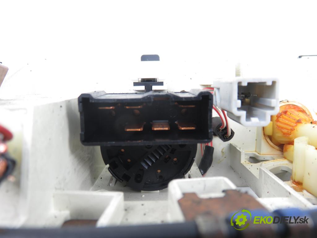 HONDA CIVIC VII Hatchback (EU, EP, EV) HB 2004 81,00 1.6 i - D16V1 1590,00 Panel kúrenia KLIMATIZACE: 79500S6DG010M1