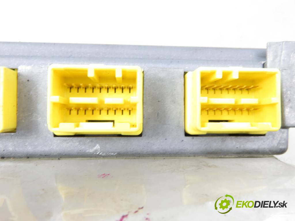 HONDA CIVIC VII Hatchback (EU, EP, EV) HB 2004 81,00 1.6 i - D16V1 1590,00 MODUL air BAG 77960S6AG940M2 ; 5WK43197