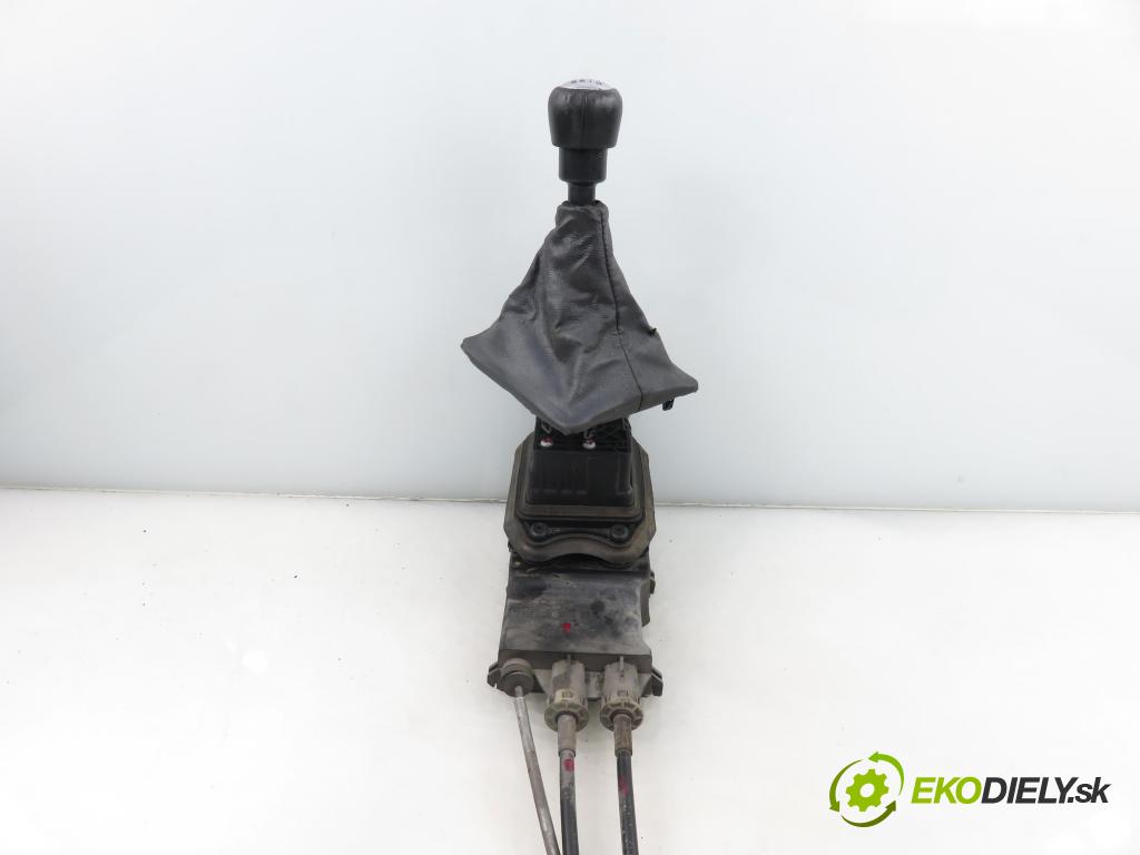 PEUGEOT 508 I (8D_) SEDAN 2012 103,00 2.0 HDi - RHF (DW10BTED4) 1997,00 ZVEDÁK: 9614412E