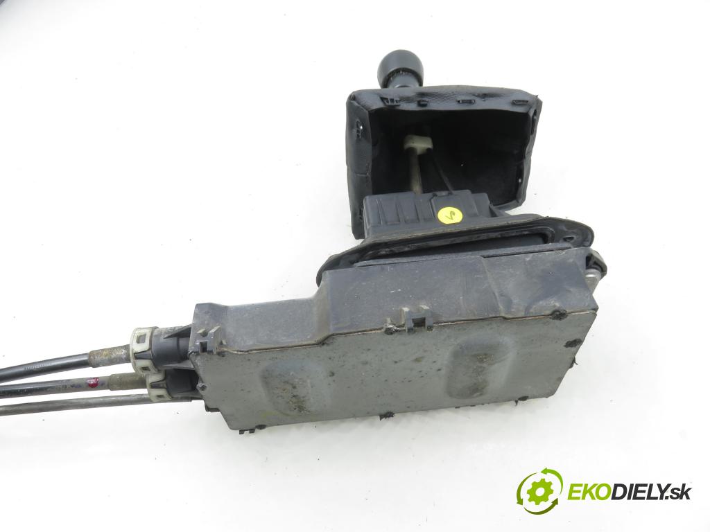 PEUGEOT 508 I (8D_) SEDAN 2012 103,00 2.0 HDi - RHF (DW10BTED4) 1997,00 ZVEDÁK: 9614412E