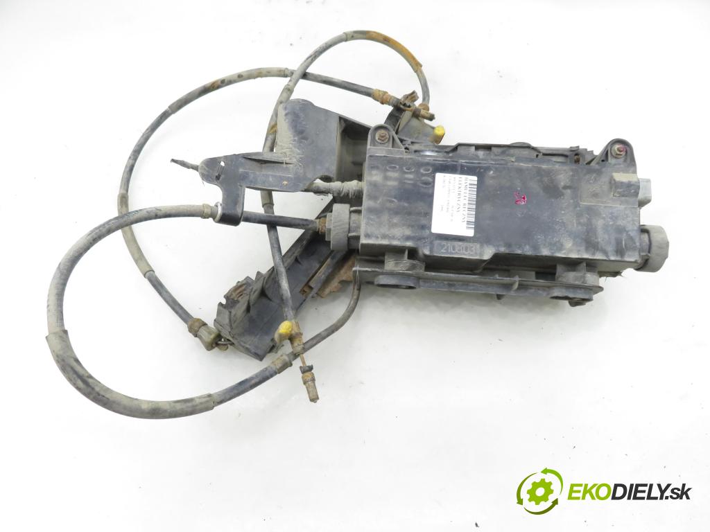 RENAULT SCENIC II (JM0/1_) MINIVAN 2006 96,00 1.9 dCi (JM15) - F9Q 804 1870,00 BRZDA: ručny elektrický 8200311379