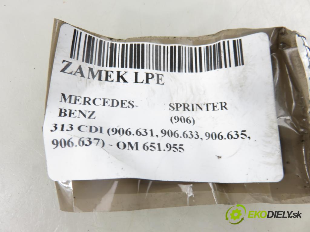 MERCEDES-BENZ SPRINTER 3,5-t Skrzynia (906) FURGON 2011 95,00 313 CDI (906.631, 906.633, 906.635, 906.637) - OM  2143,00 zámok 9067202135