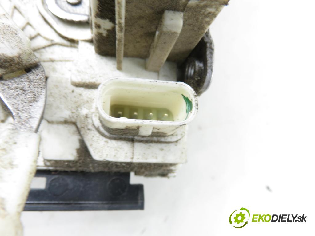 MERCEDES-BENZ SPRINTER 3,5-t Skrzynia (906) FURGON 2011 95,00 313 CDI (906.631, 906.633, 906.635, 906.637) - OM  2143,00 zámok 9067202135