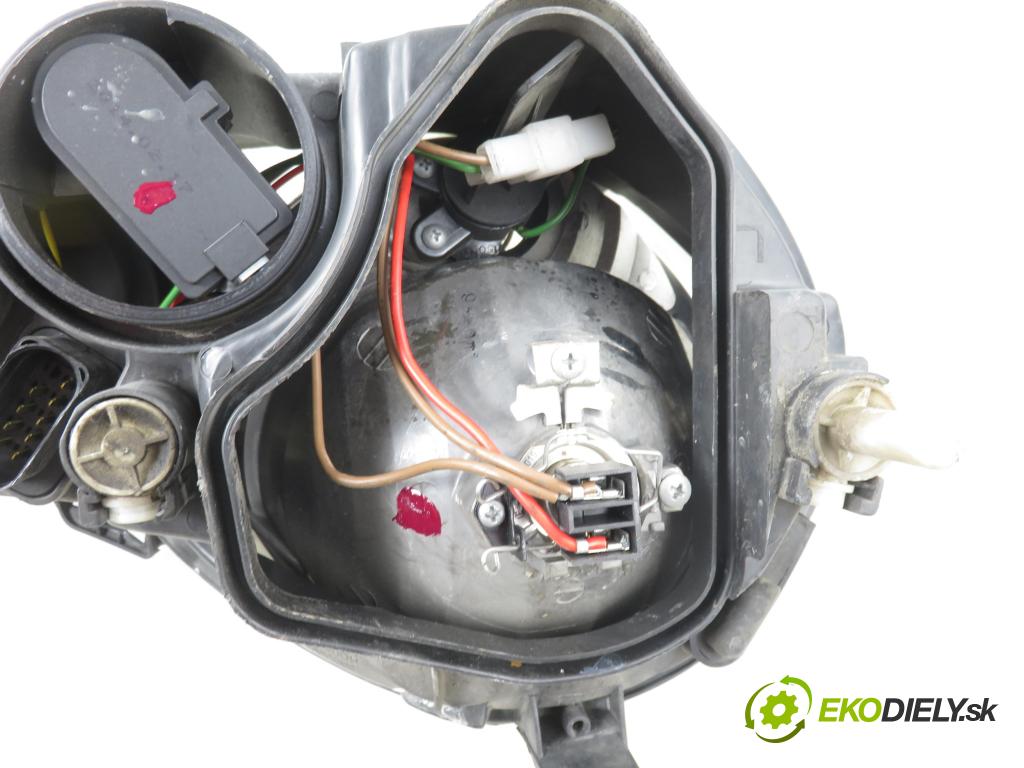 VW POLO (9N_) HB 2002 47,00 1.2 12V 64 - AZQ 1198,00 Svetlo LP