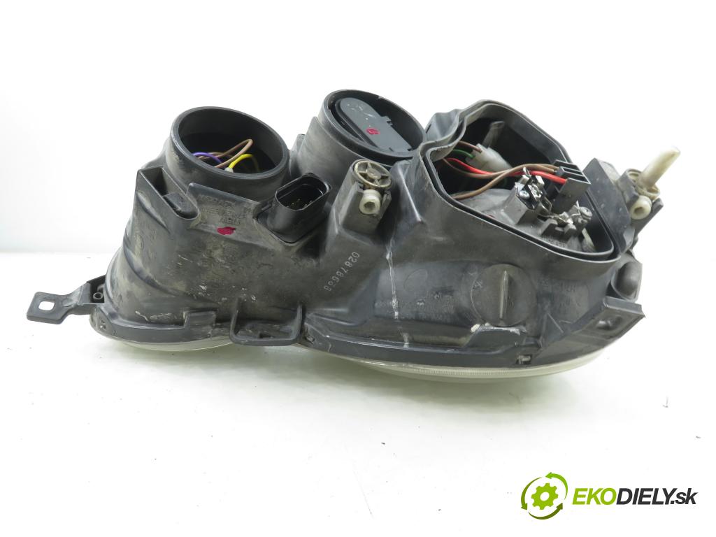 VW POLO (9N_) HB 2002 47,00 1.2 12V 64 - AZQ 1198,00 Svetlo LP