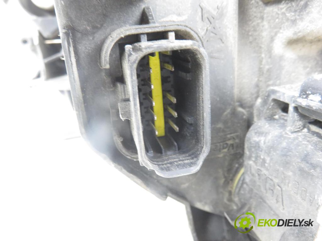 PEUGEOT 508 I (8D_) SEDAN 2012 103,00 2.0 HDi - RHF (DW10BTED4) 1997,00 světlo LP 9687580680