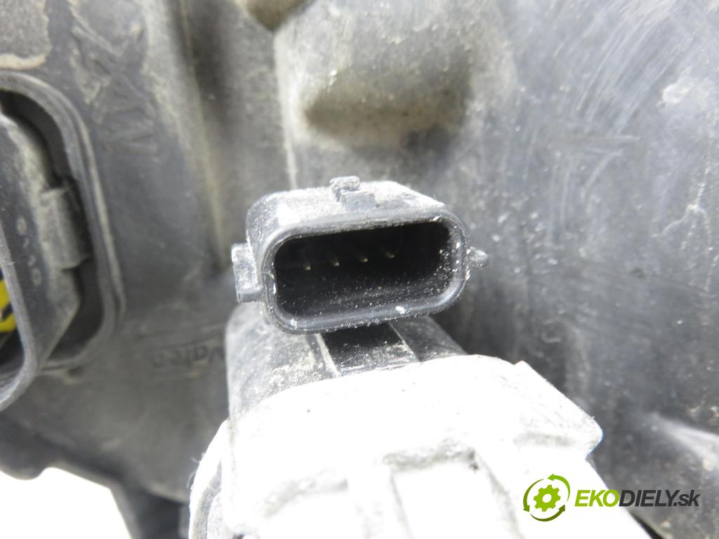 PEUGEOT 508 I (8D_) SEDAN 2012 103,00 2.0 HDi - RHF (DW10BTED4) 1997,00 světlo LP 9687580680