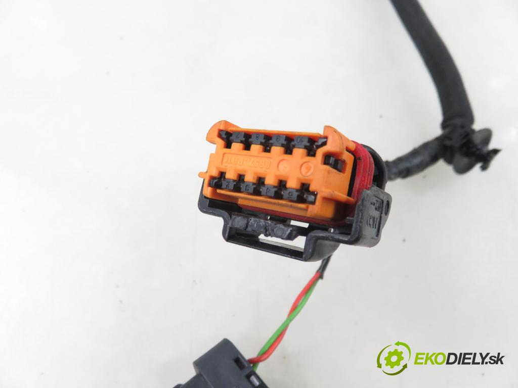 PEUGEOT 508 I (8D_) SEDAN 2012 103,00 2.0 HDi - RHF (DW10BTED4) 1997,00 zpětné zrcátko LE