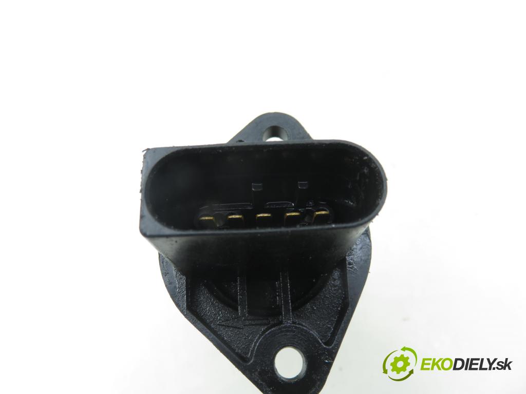 BMW 3 (E46) SEDAN 2001 100,00 320 d 136 - M47 D20 (204D1) 1951,00 váha vzduchu vzduchu 72268407